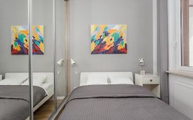 Chill Apartments Warsaw Airport