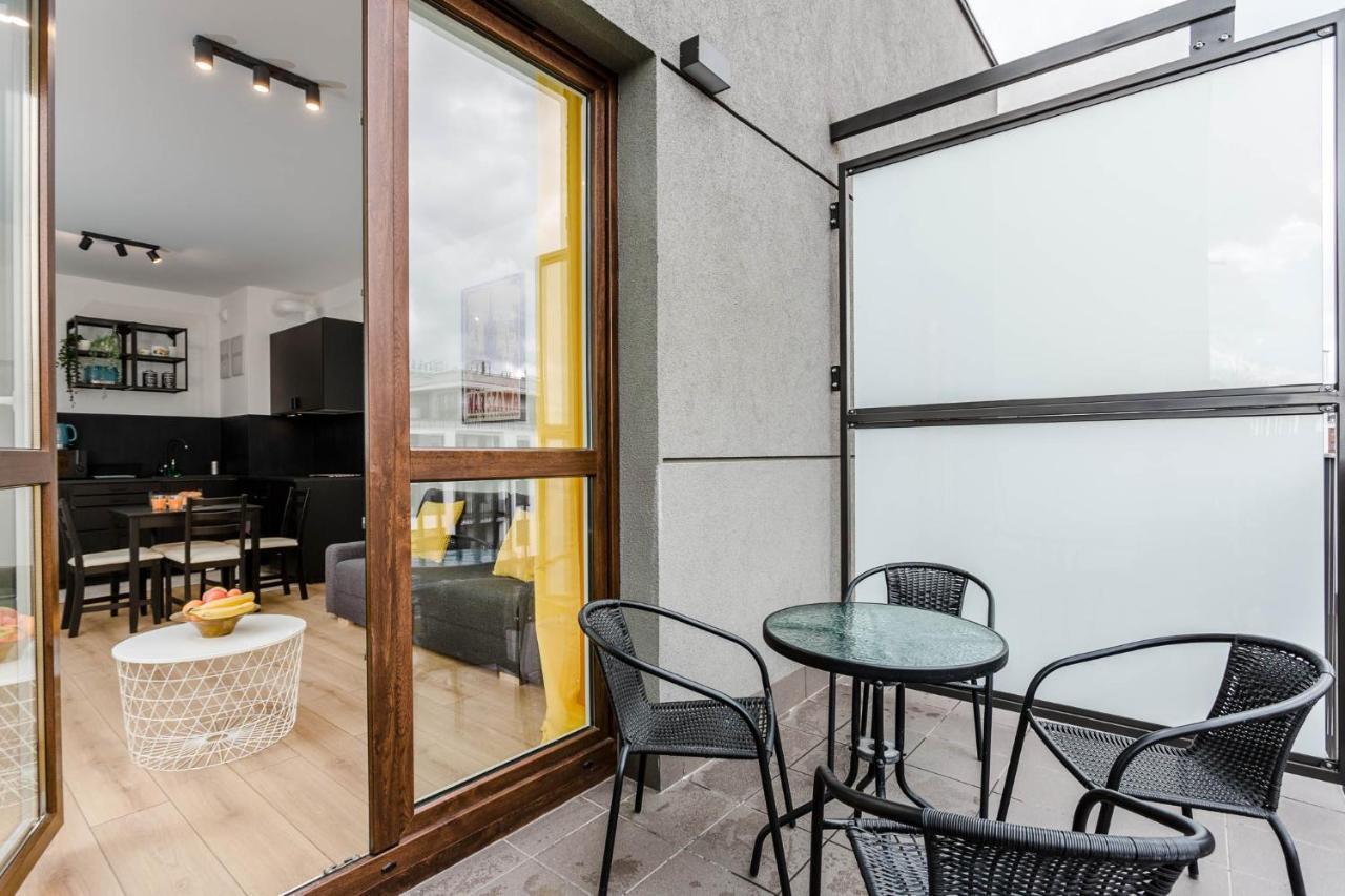 Chill Apartments Warsaw Airport Exterior foto